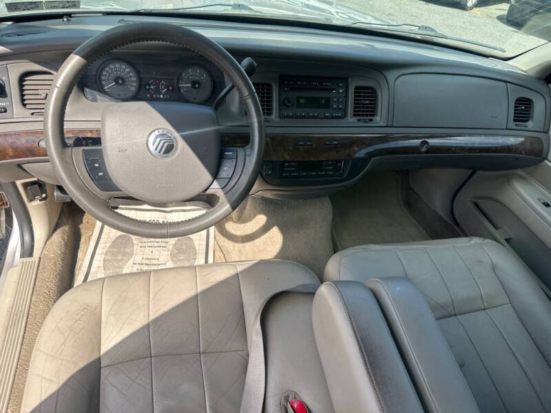 2011 Mercury Grand Marquis LS