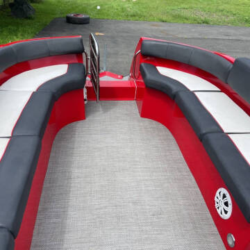 2015 Caravelle Razor