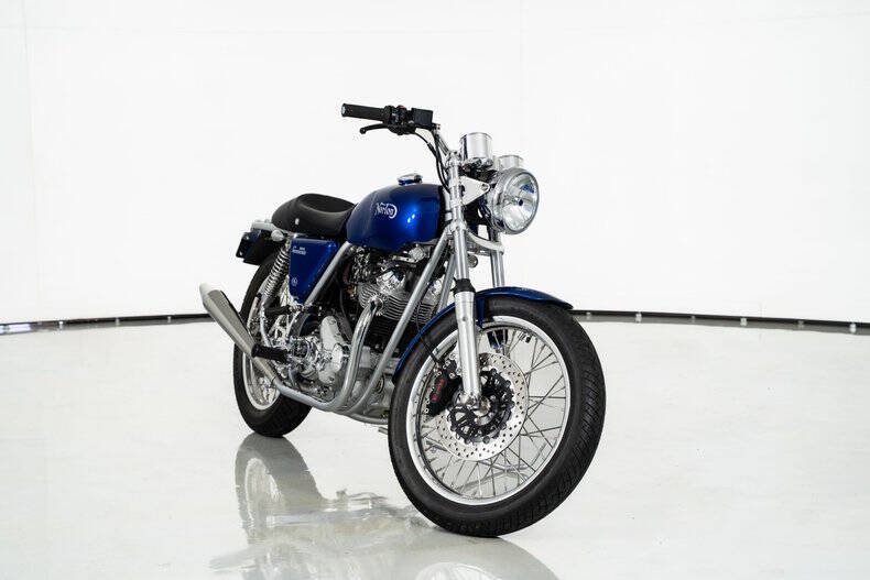 1975 Norton Commando 850