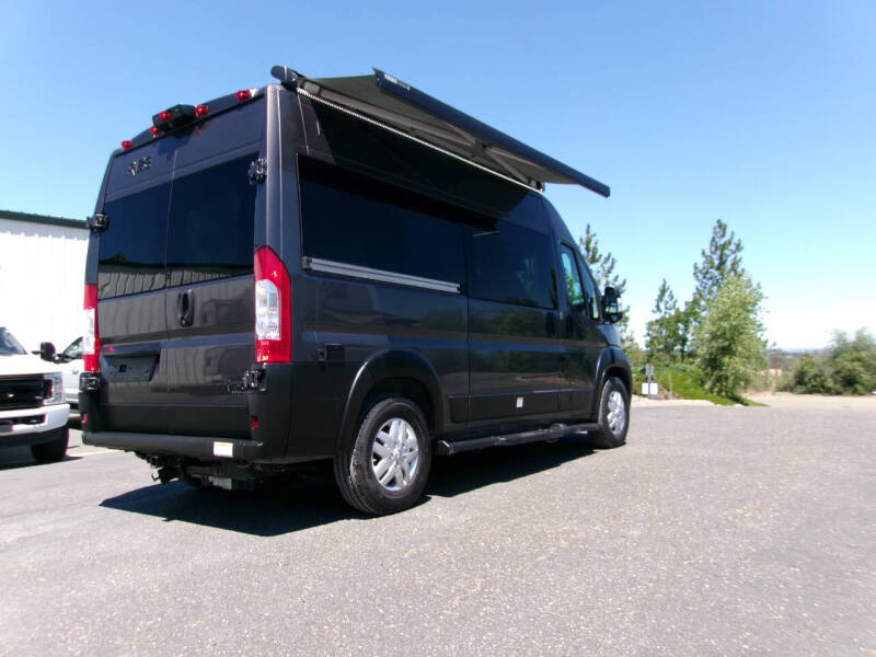 2022 Thor Motor Coach Rize 18m