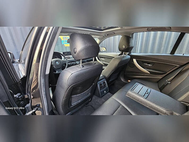 2016 BMW 3 Series 320i