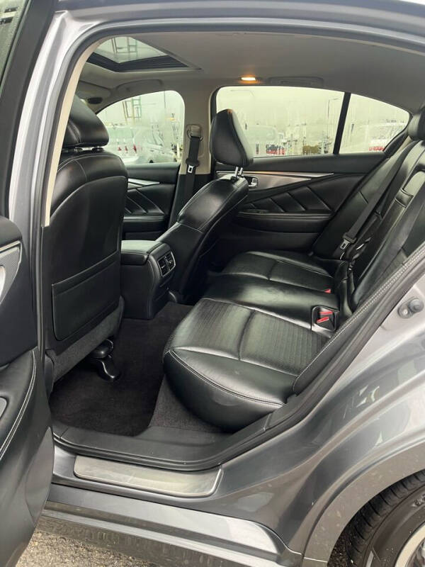 2016 Infiniti Q50 Red Sport 400