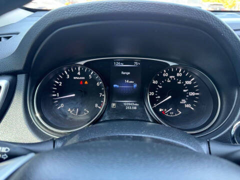 2016 Nissan Rogue SV