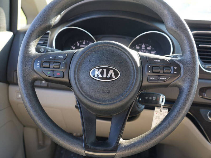 2018 Kia Sedona L