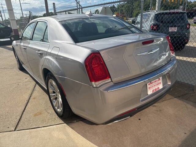 2017 Chrysler 300 for sale at Matthew's Stop & Look Auto Sales in Detroit, MI