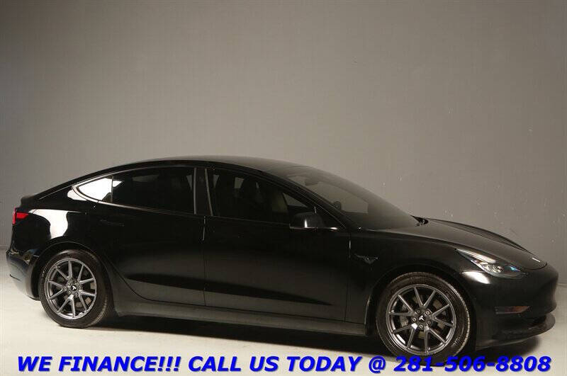 2021 Tesla Model 3 Standard Range Plus