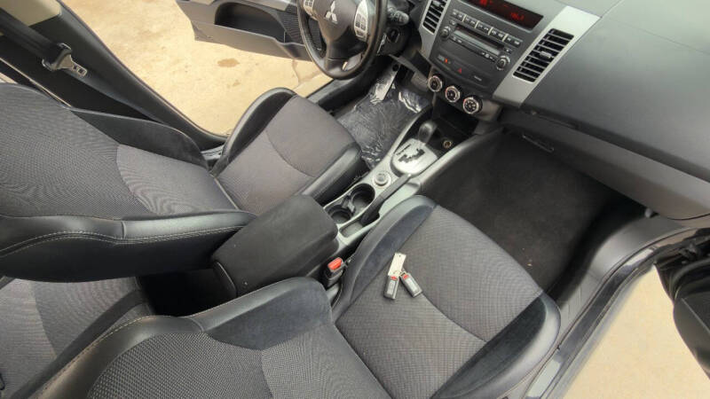 2013 Mitsubishi Outlander SE