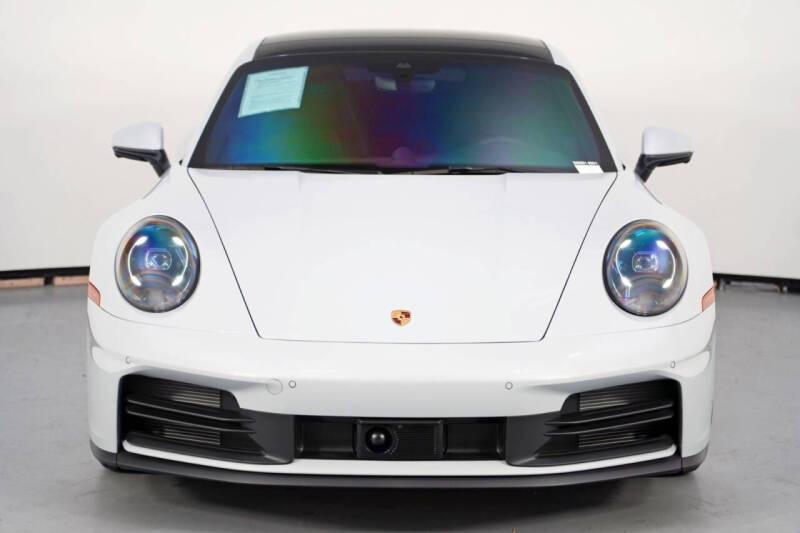 2025 Porsche 911 Carrera