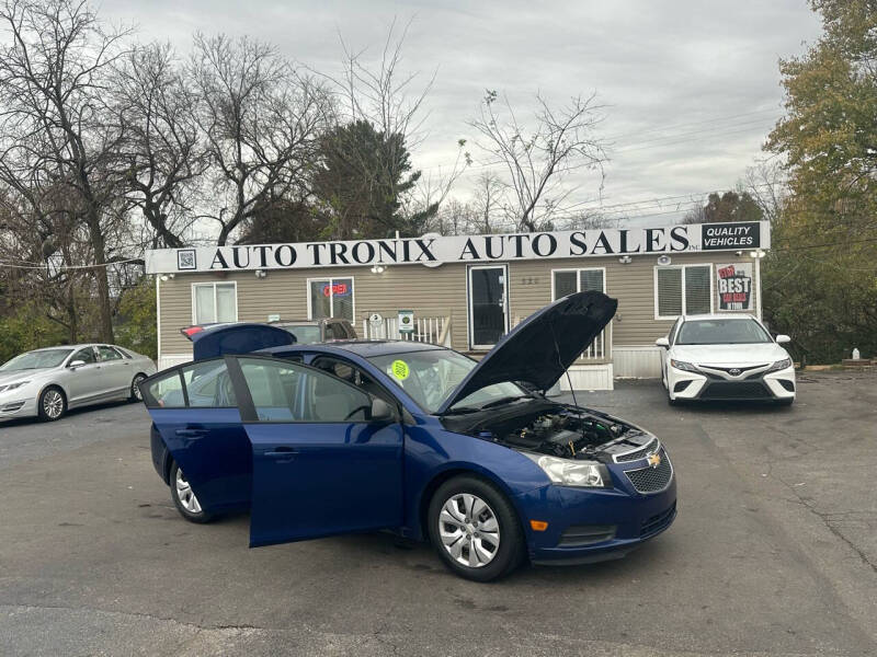 2013 Chevrolet Cruze LS photo 21