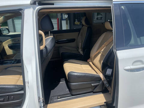 2016 Kia Sedona SX