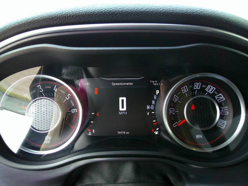 2015 Dodge Challenger SXT