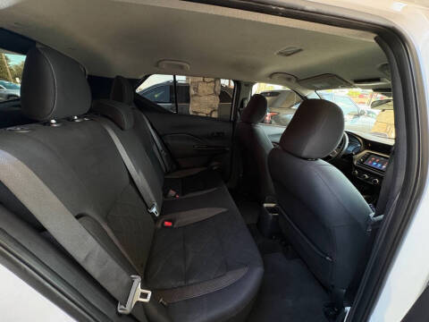 2020 Nissan Kicks S