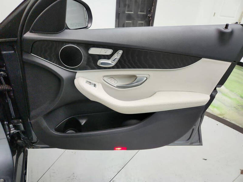 2017 Mercedes-Benz C-Class