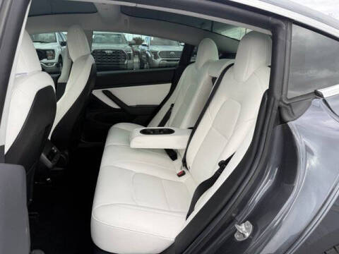 2019 Tesla Model 3 Standard Range Plus