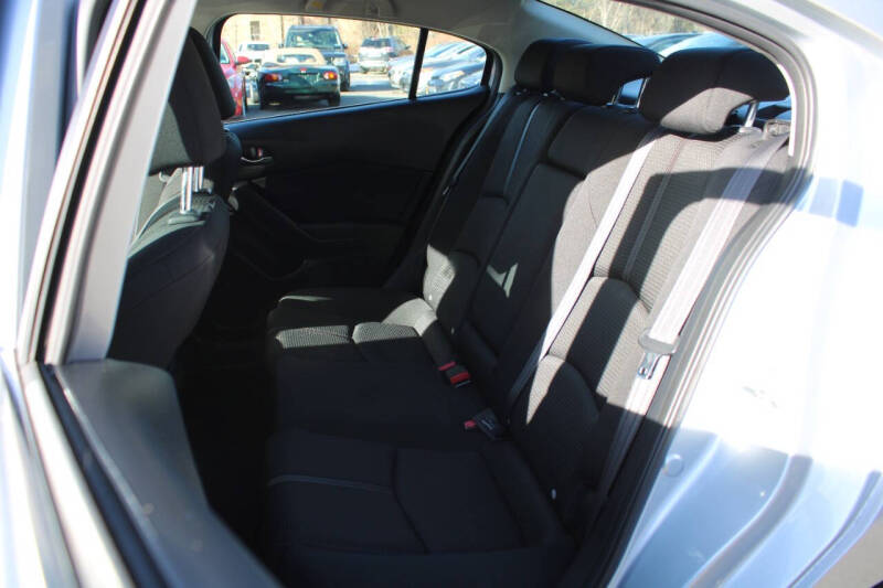 2017 Mazda MAZDA3 Sport