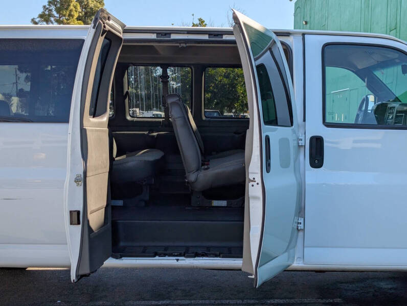 2018 GMC Savana LT 3500