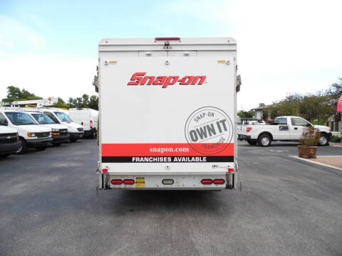 2016 Freightliner MT45 Chassis
