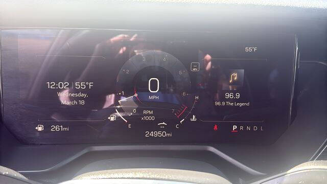 2025 GMC Acadia Elevation