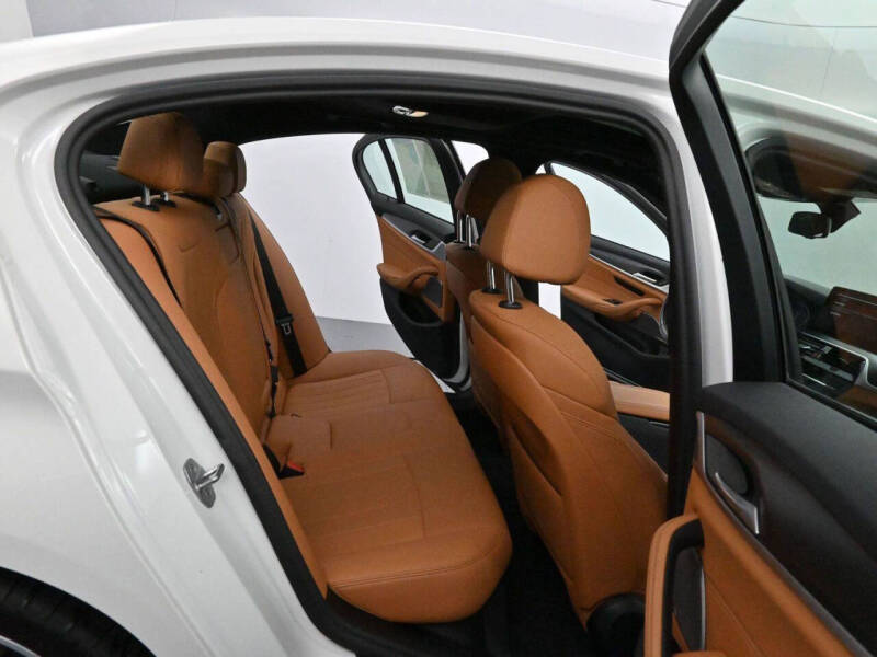 2023 BMW 5 Series 540i