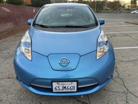 2011 Nissan LEAF SV