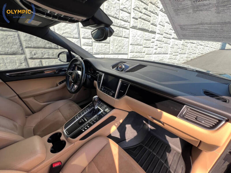 2018 Porsche Macan