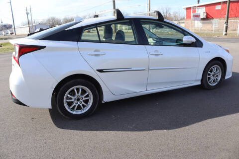 2022 Toyota Prius LE