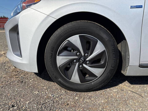 2017 Hyundai Ioniq Hybrid SEL