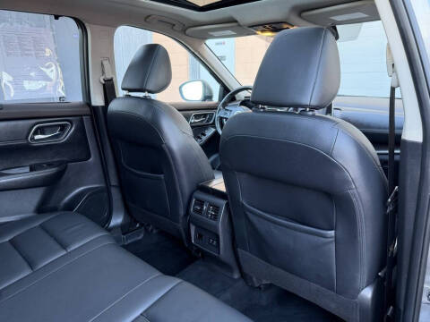 2021 Nissan Rogue SL