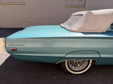 1965 Ford Thunderbird