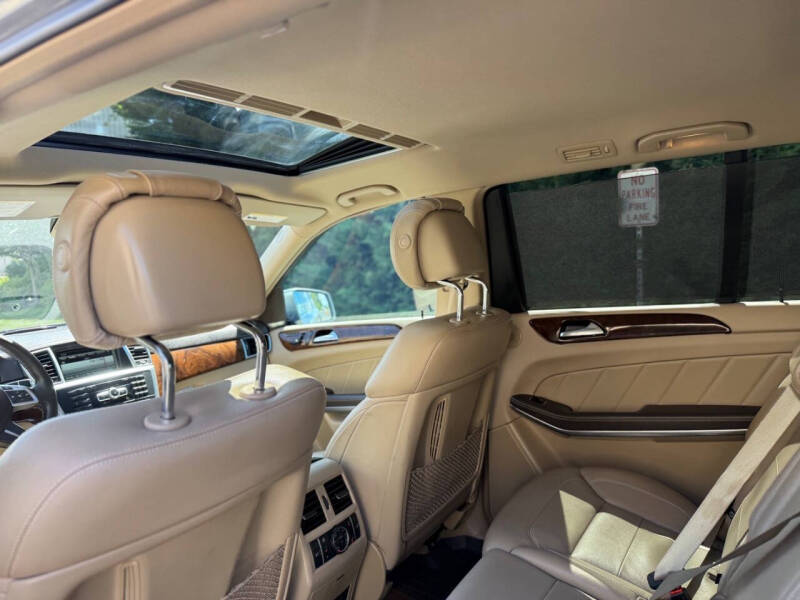 2014 Mercedes-Benz GL-Class GL 550 4MATIC