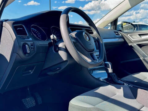 2016 Volkswagen e-Golf SE