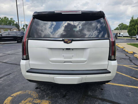 2017 Cadillac Escalade Luxury