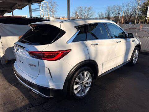 2019 Infiniti QX50 Essential