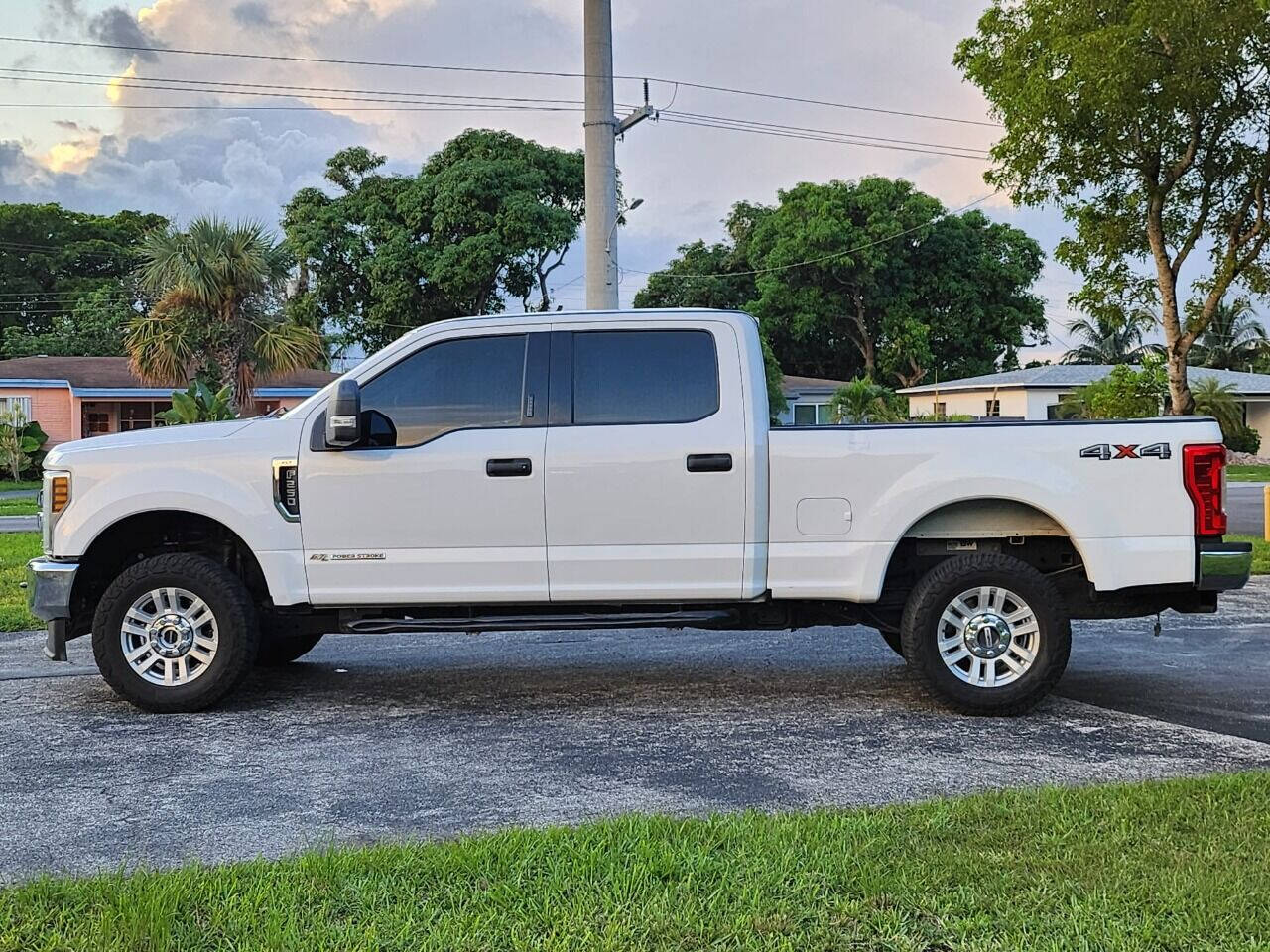 2019 Ford F-250 Pickup - $29,995