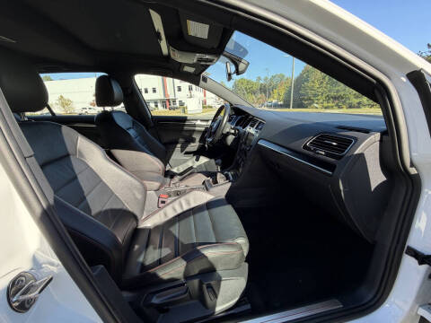 2017 Volkswagen Golf GTI SE