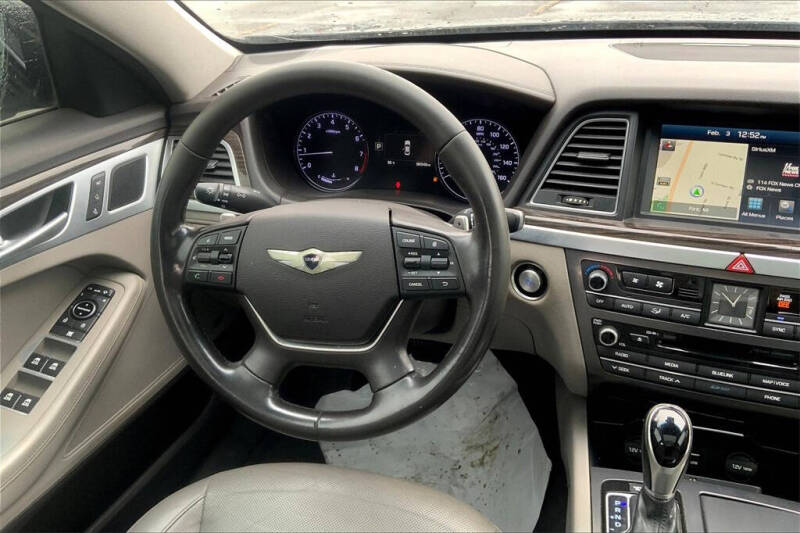 2015 Hyundai Genesis