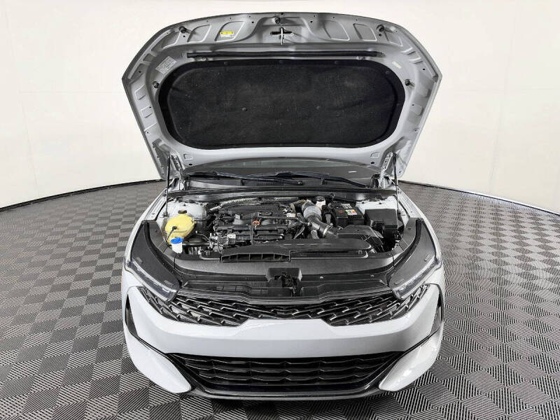 2022 Kia K5