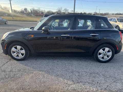 2015 MINI Hardtop 4 Door for sale at M&R Auto Sales Inc in Bowling Green KY
