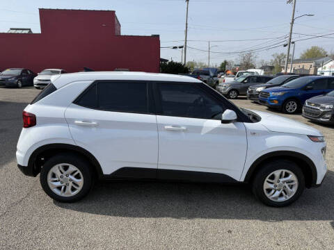 2021 Hyundai Venue SE