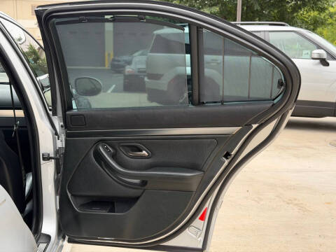 2002 BMW M5