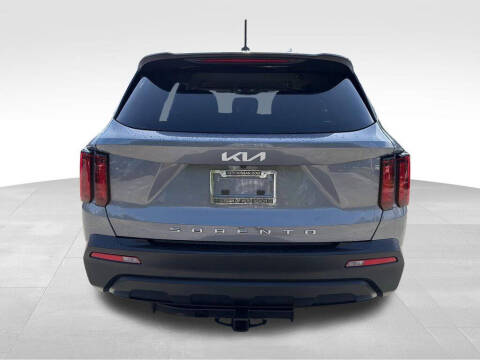2022 Kia Sorento LX