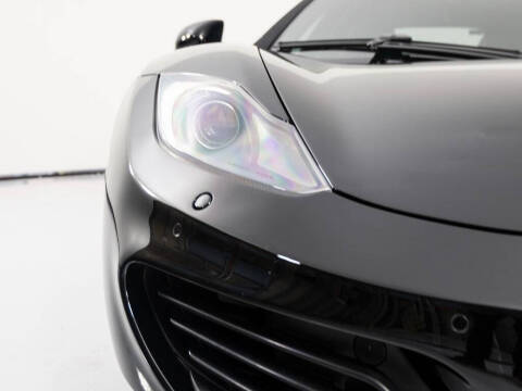 2012 McLaren MP4-12C