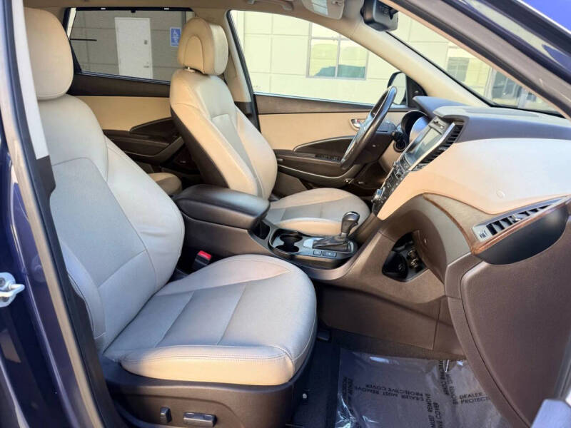 2017 Hyundai Santa Fe Limited Ultimate