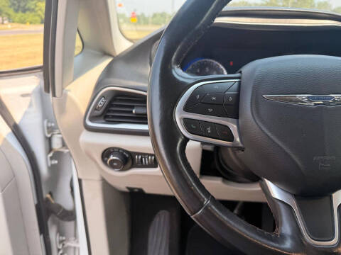 2020 Chrysler Pacifica Touring L