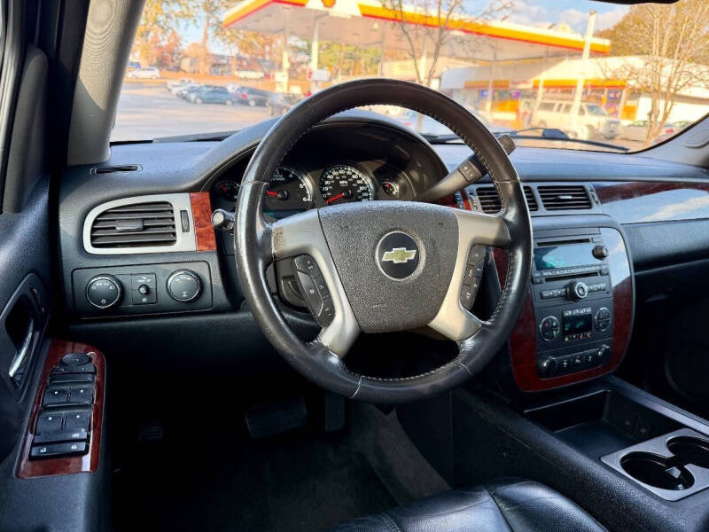 2012 Chevrolet Suburban LT