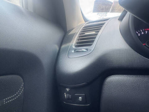 2012 Kia Soul +
