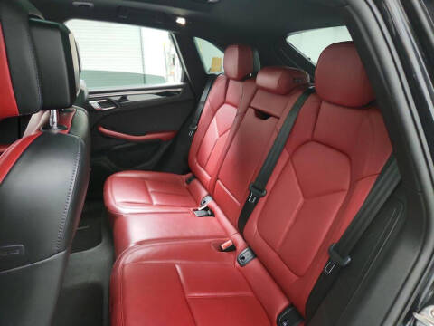 2021 Porsche Macan S