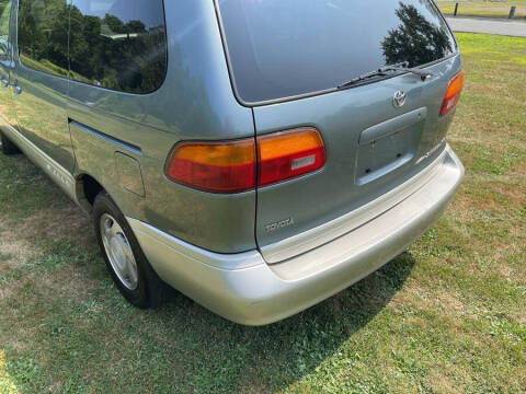 1999 Toyota Sienna