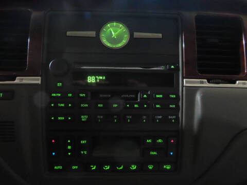 2003 Lincoln Town Car Signature