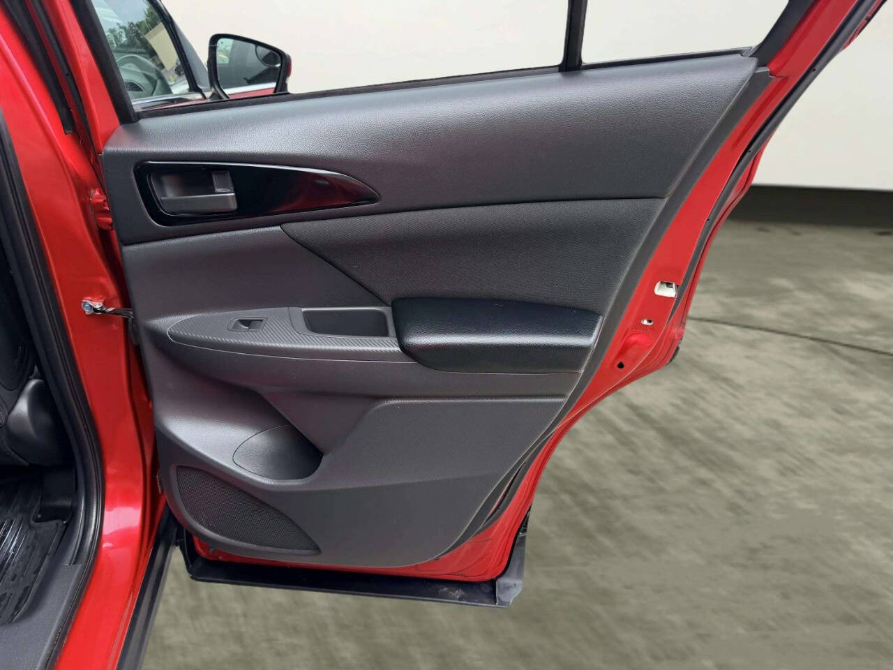 MitsubishiEclipse Cross25